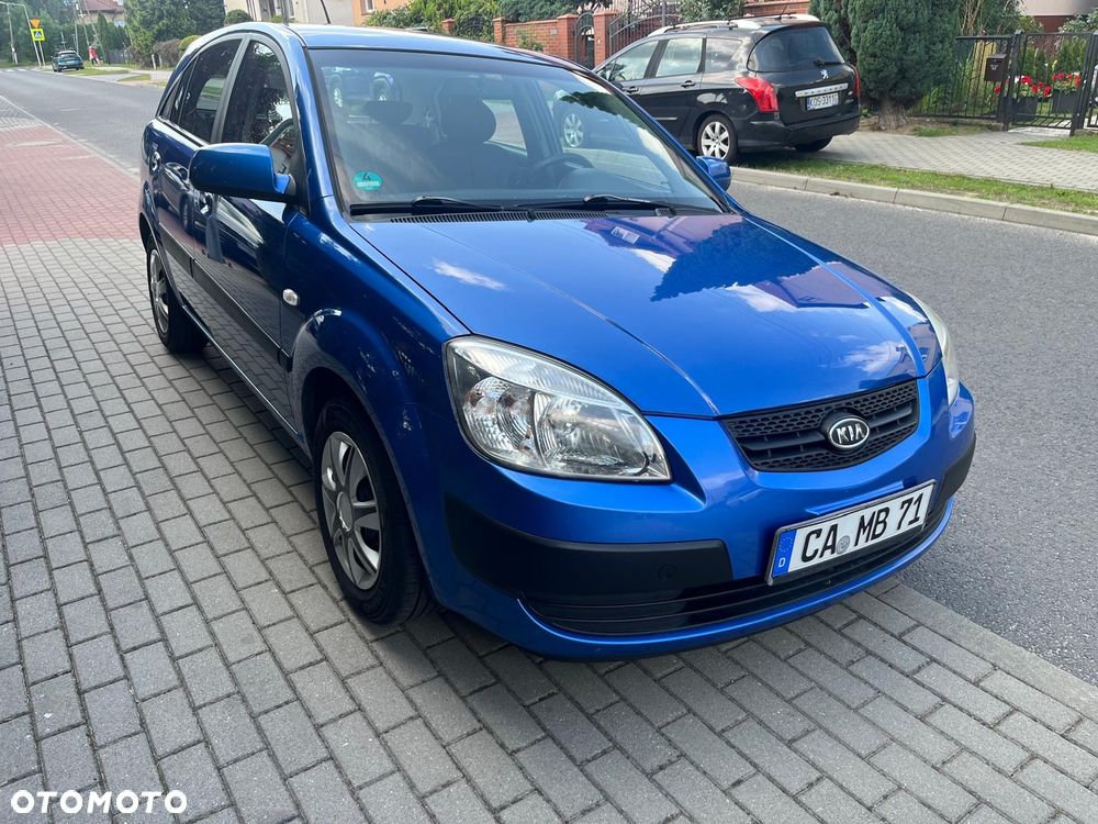 Kia Rio - 1