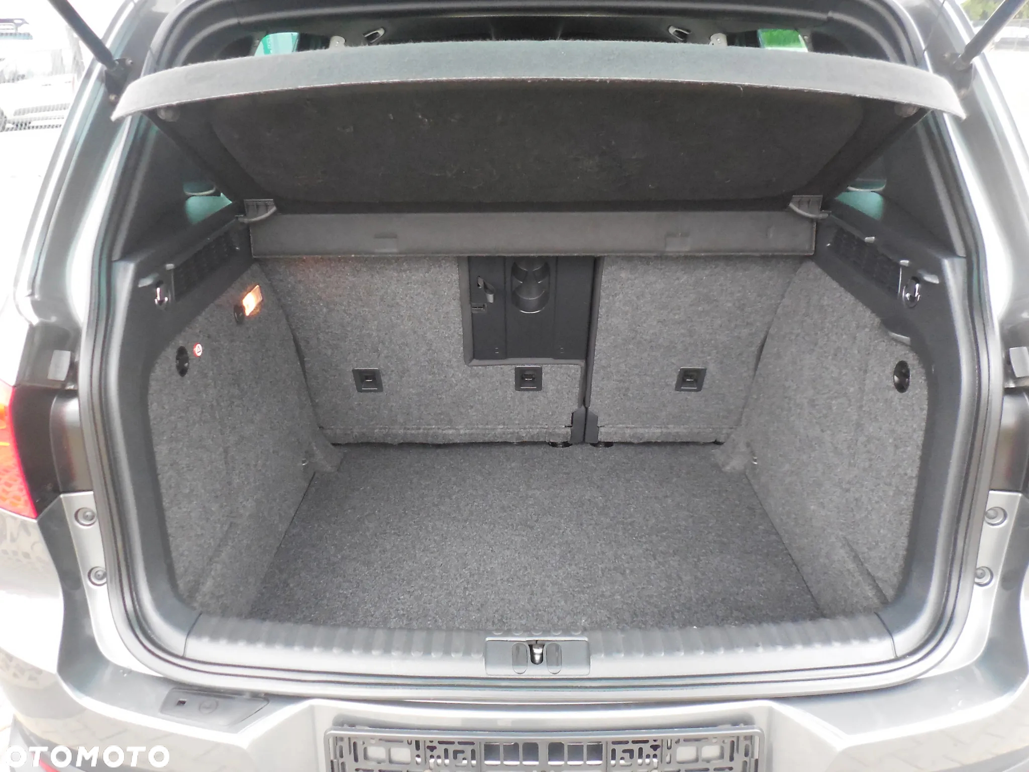 Volkswagen Tiguan - 13