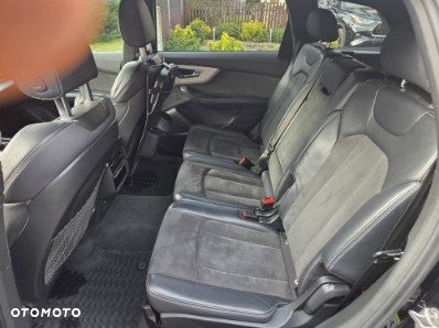 Audi Q7 - 10