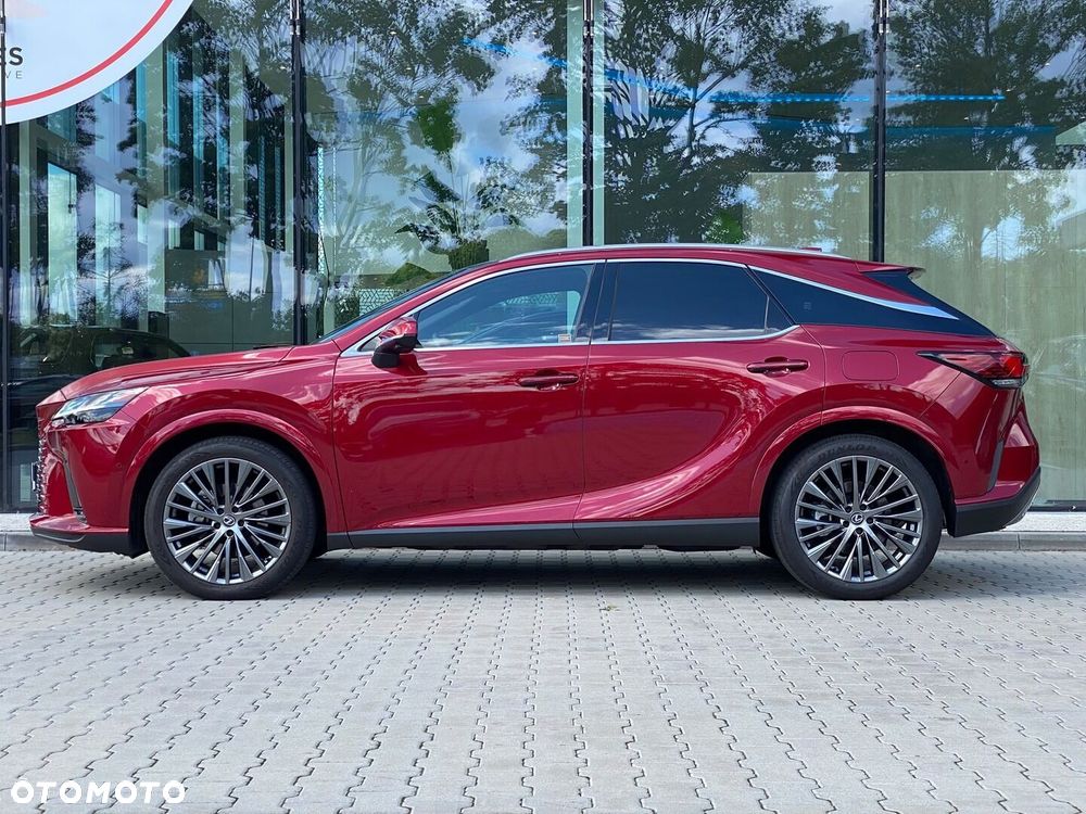 Lexus RX 450h+ Omotenashi - 3