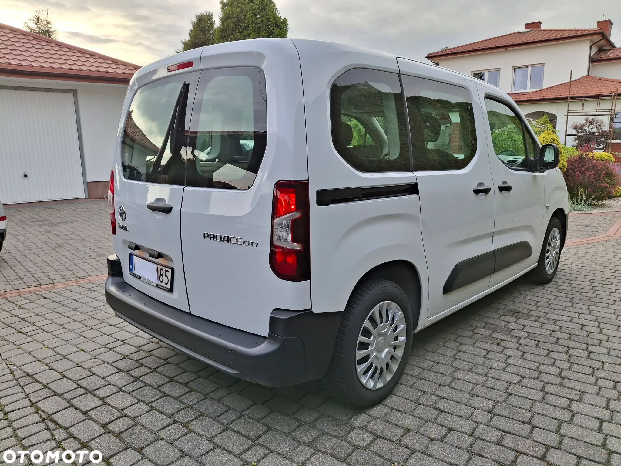 Toyota Proace City Verso 1.5 D-4D Business - 9