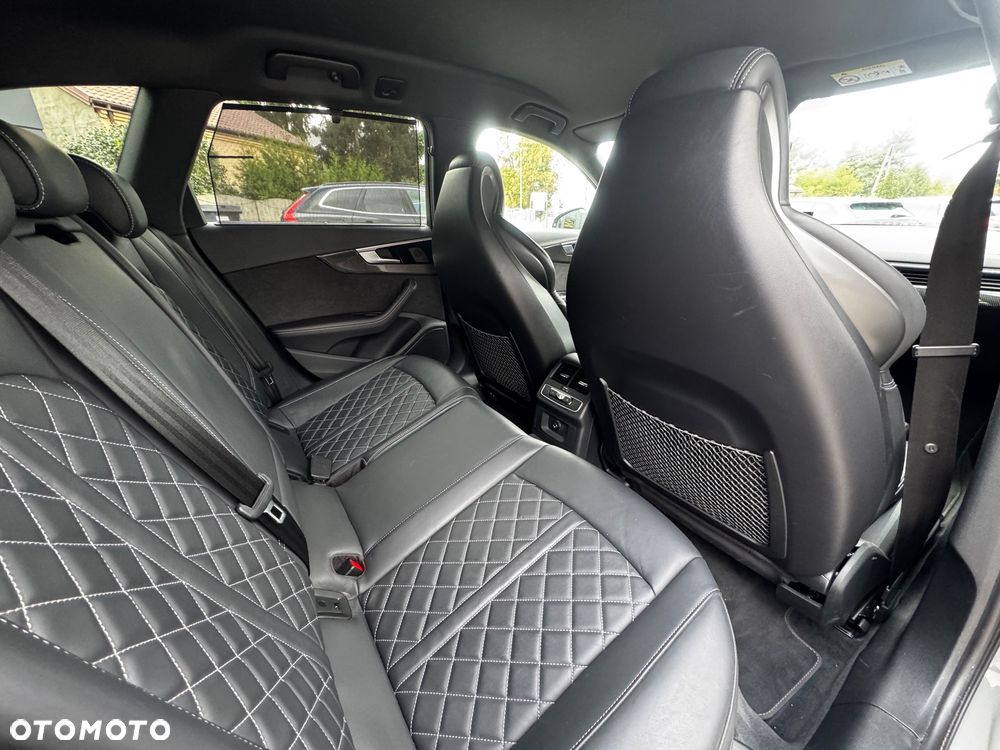 Audi A4 Avant 45 TDI quattro tiptronic S line - 30