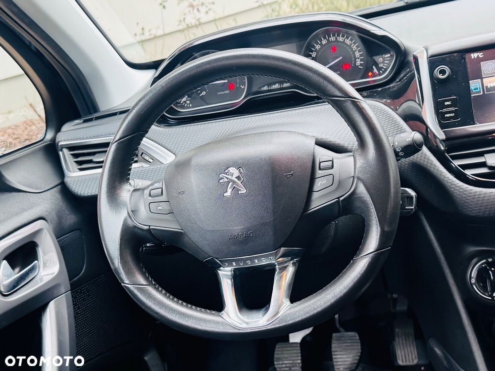 Peugeot 2008 1.2 VTi/Pure Tech Access - 30