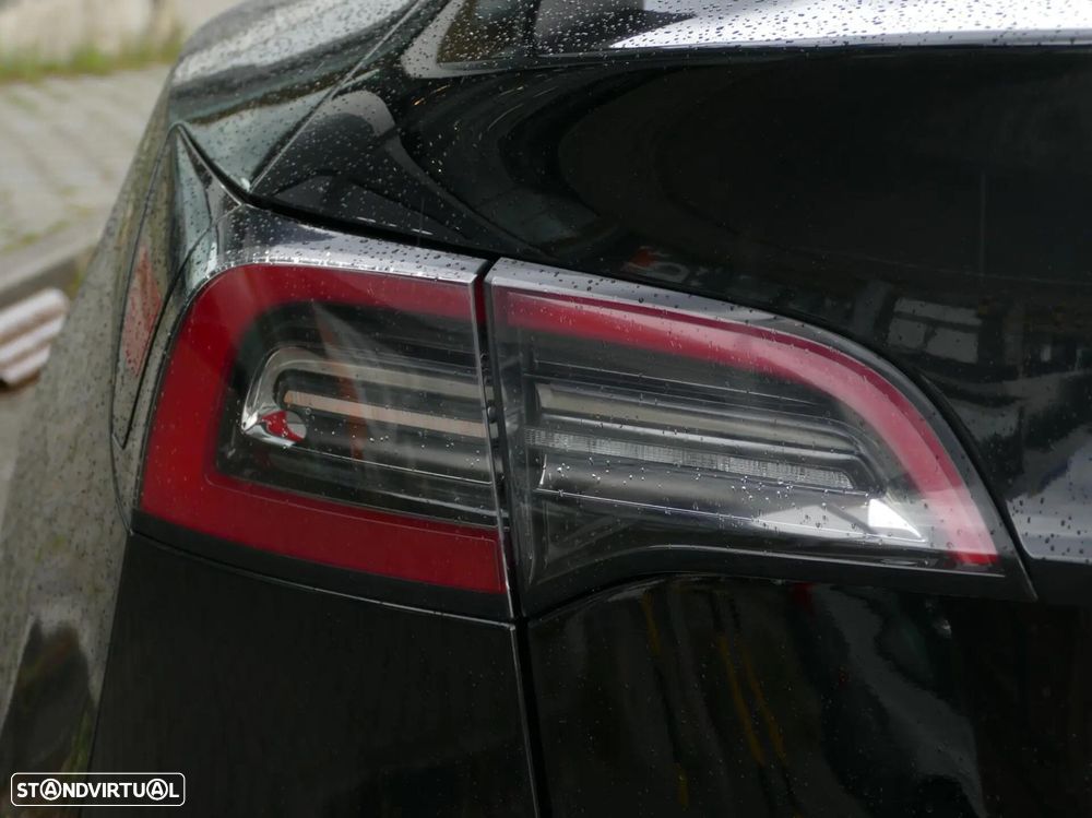 Tesla Model Y Long Range Tração Integral - 12