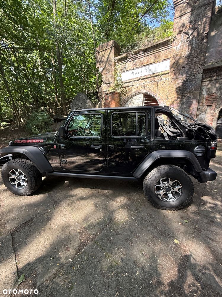 Jeep Wrangler - 24