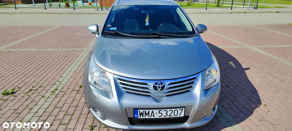 Toyota Avensis 2.0 D-4D - 6
