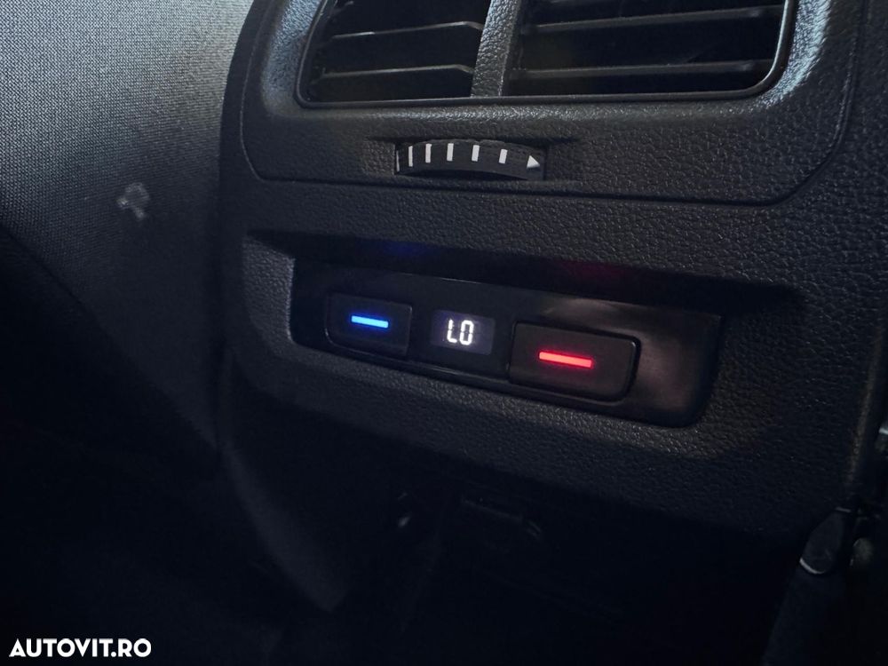 Volkswagen Touran - 13