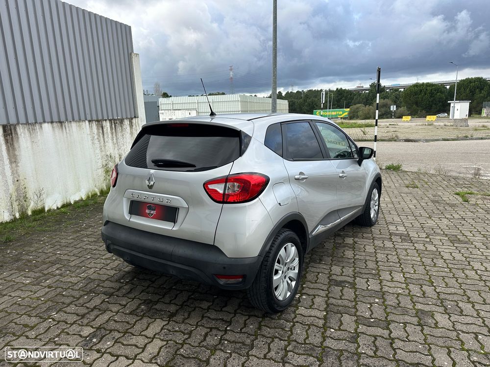 Renault Captur - 4