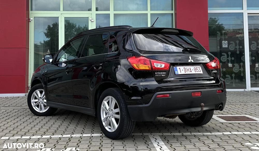 Mitsubishi ASX - 3