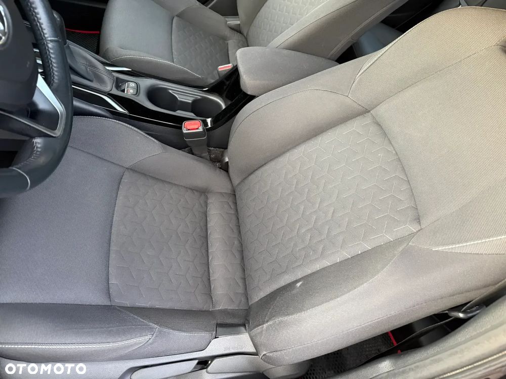 Toyota Corolla 2.0 Hybrid Comfort - 18