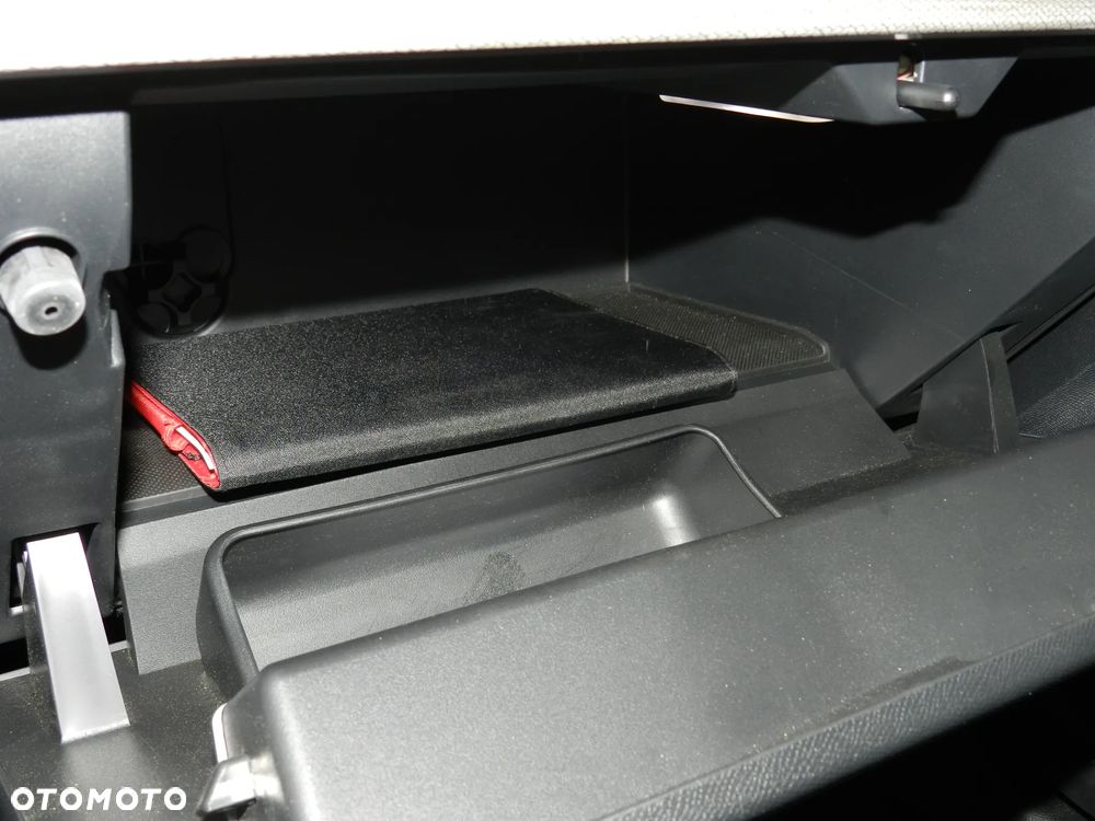 Citroën C5X 1.6 PureTech Shine Pack EAT8 - 21