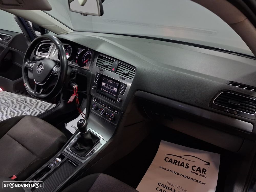 VW Golf - 22