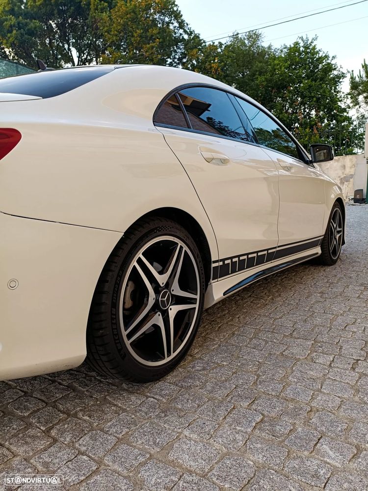 Mercedes-Benz CLA 220 CDI 7G-DCT AMG Line - 33