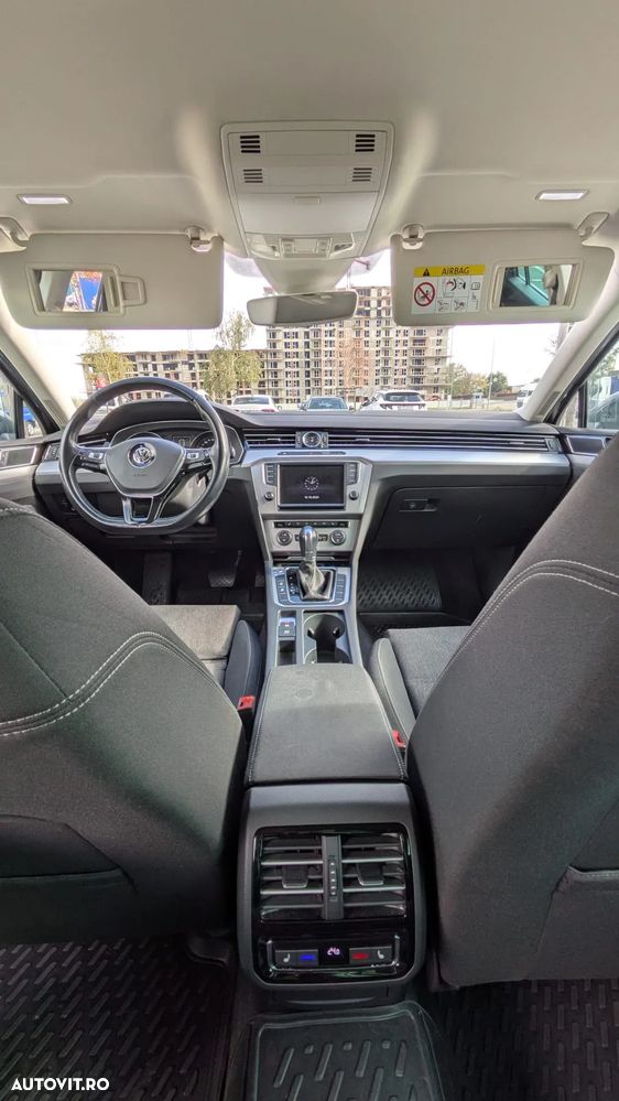 Volkswagen Passat Variant 2.0 TDI DSG Comfortline - 22