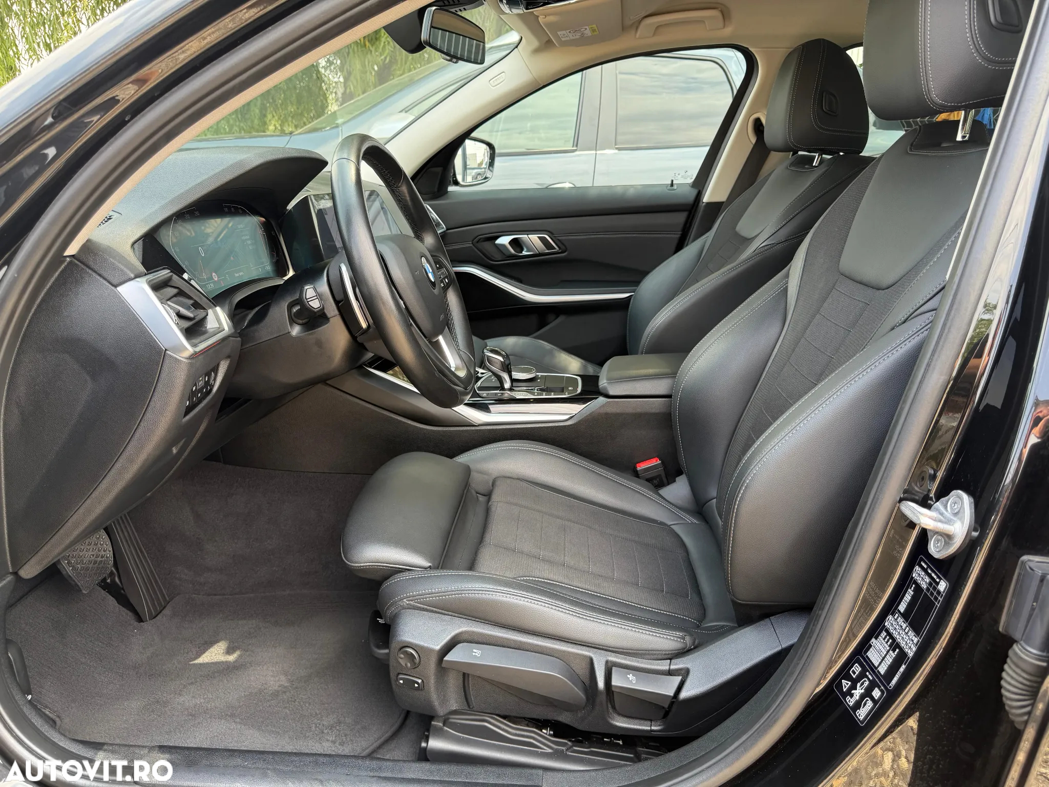 BMW Seria 3 320i xDrive Aut. - 7