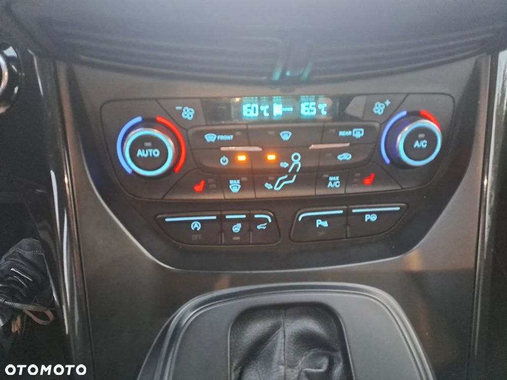 Ford Kuga 2.0 TDCi 4WD Titanium Plus - 16
