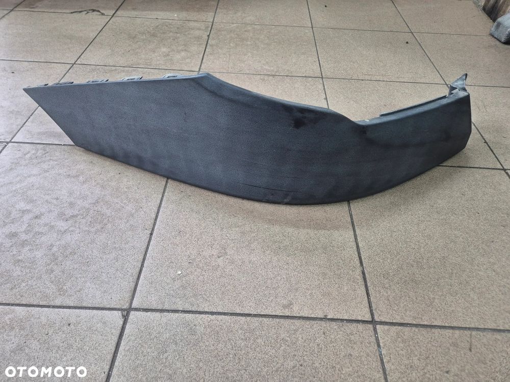 LISTWA PRAWA POD LAMPĘ IVECO DAILY III IV LIFT  11-14r. - 1