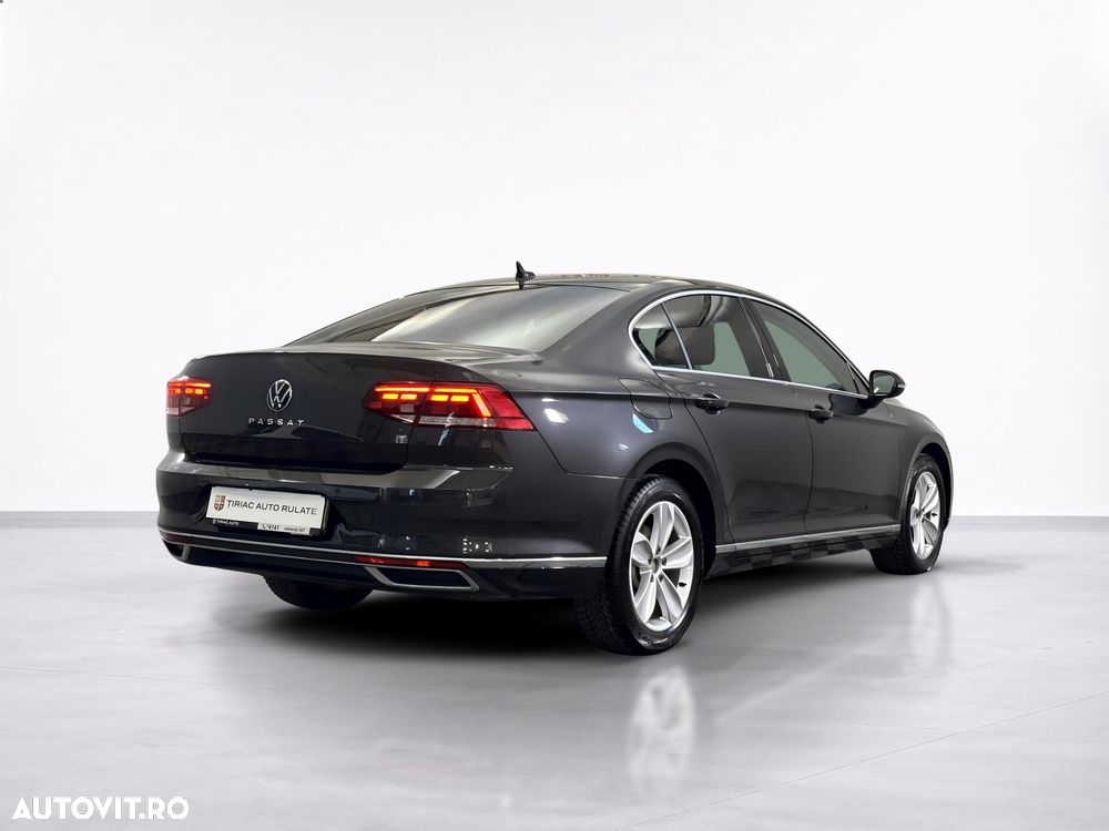 Volkswagen Passat 2.0 TDI DSG Highline - 6