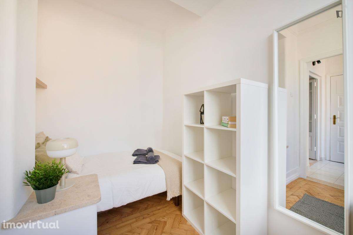 Quarto - localizado em Entrecampos Lisbon - Grande imagem: 3/36
