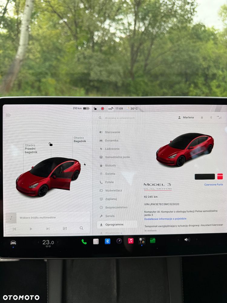 Tesla Model 3 - 12