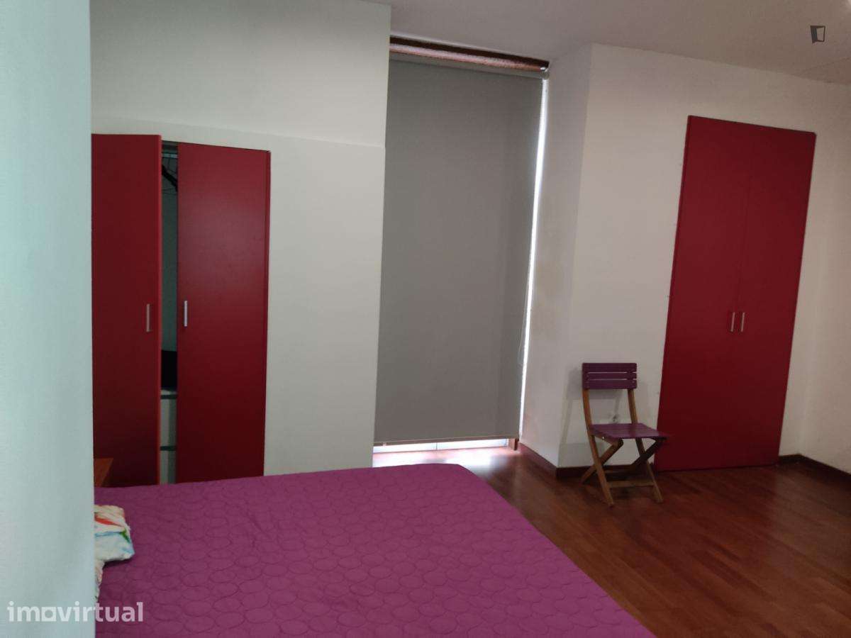 Estúdio - localizado em Montes Claros Coimbra - Grande imagem: 2/8