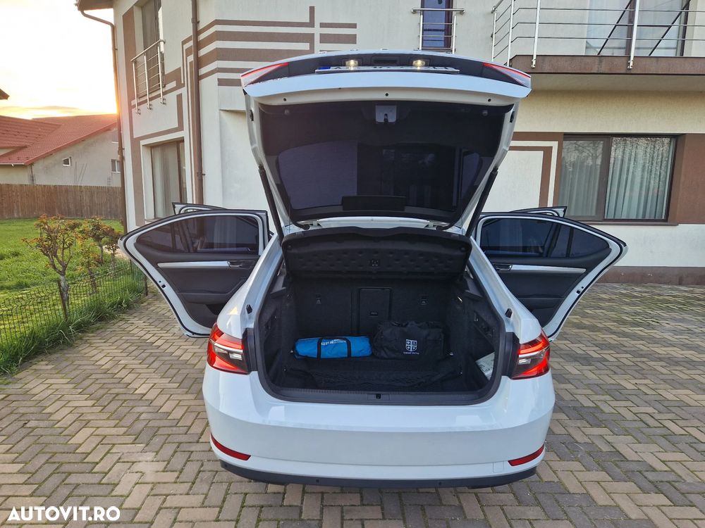 Skoda Superb 2.0 TDI DSG Ambition - 29