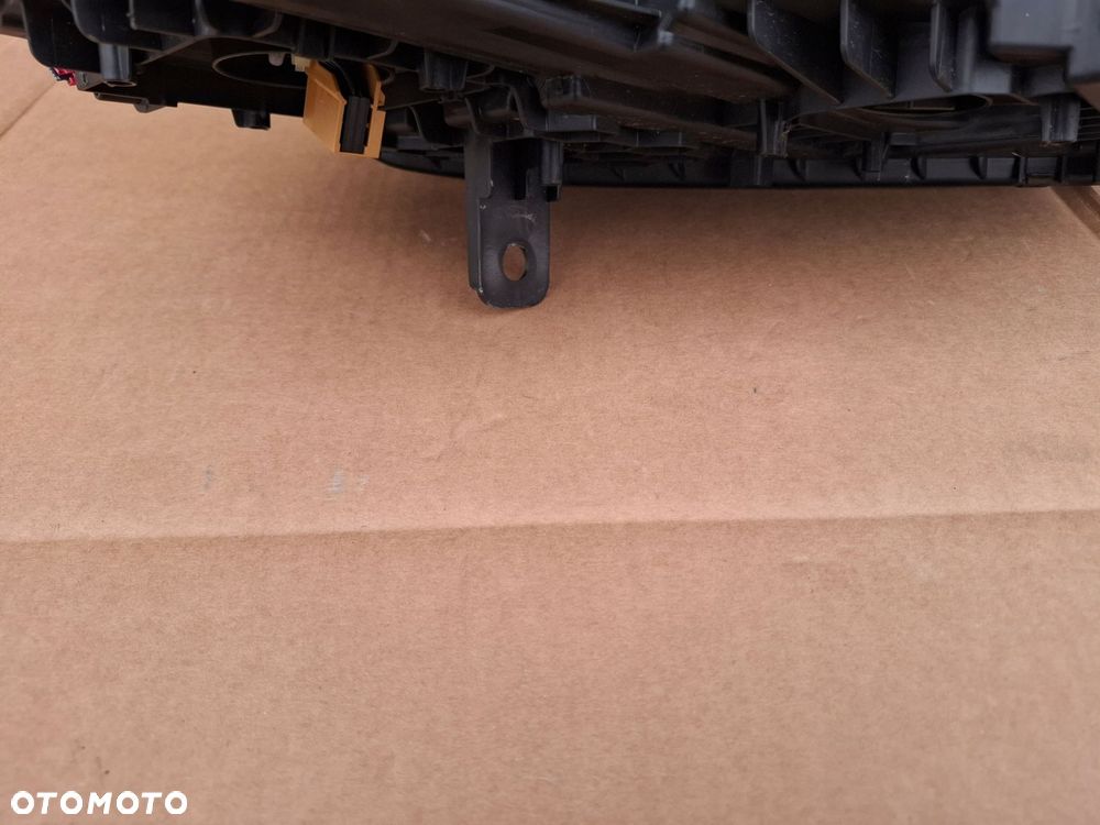 lampa przednia skoda yeti 5l lift xenon oryginał - 8