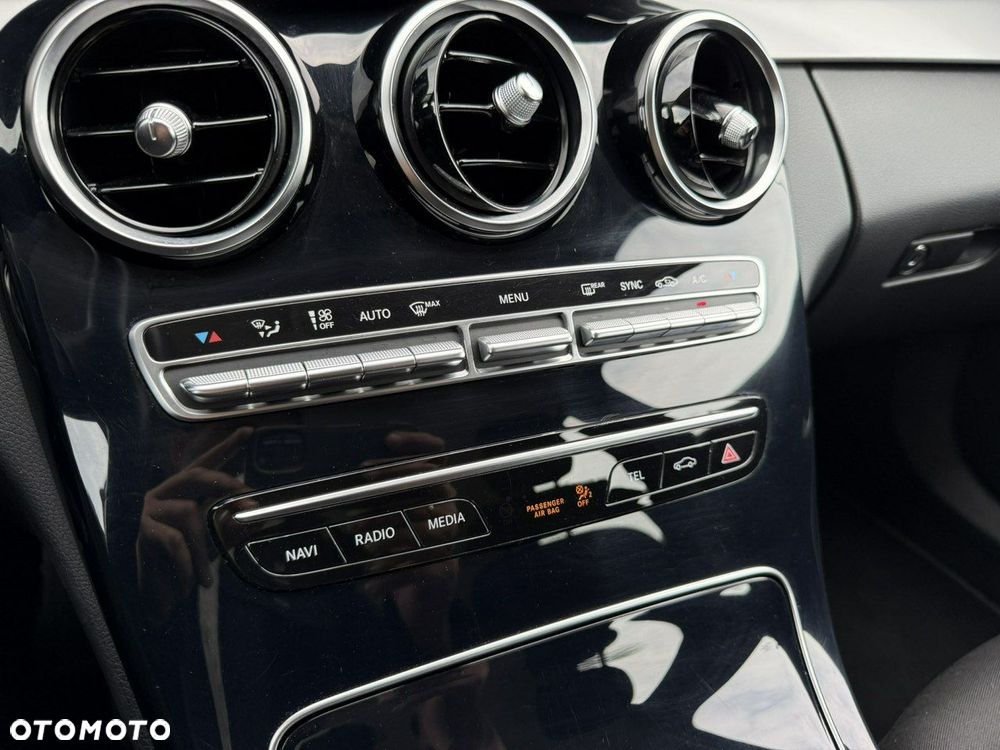 Mercedes-Benz Klasa C 220 d 9G-TRONIC - 9