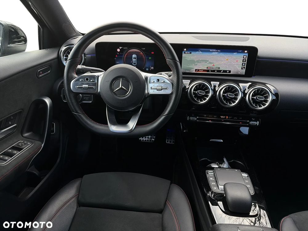 Mercedes-Benz Klasa A 200 AMG Line 7G-DCT - 15