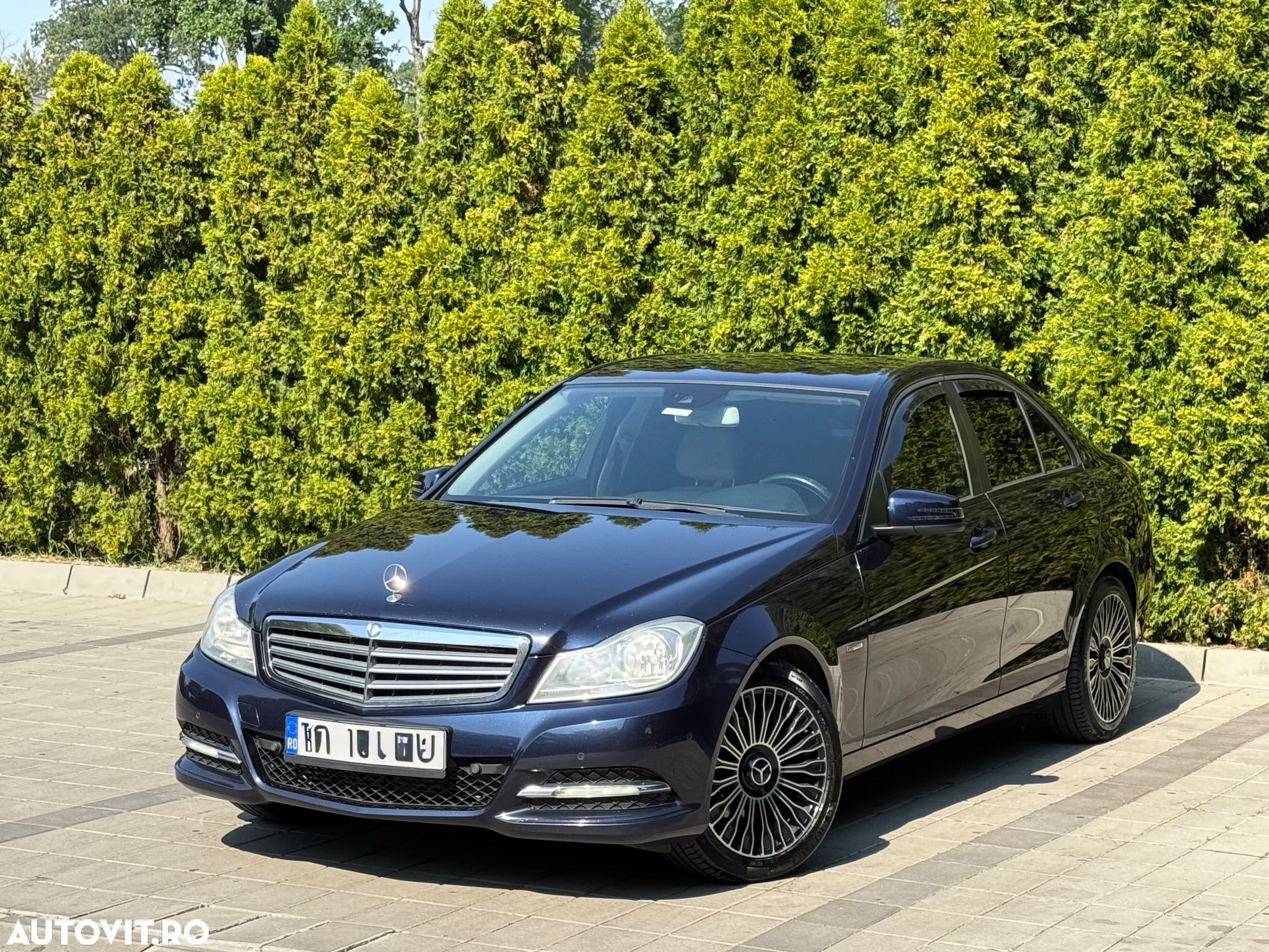 Mercedes-Benz C - 1