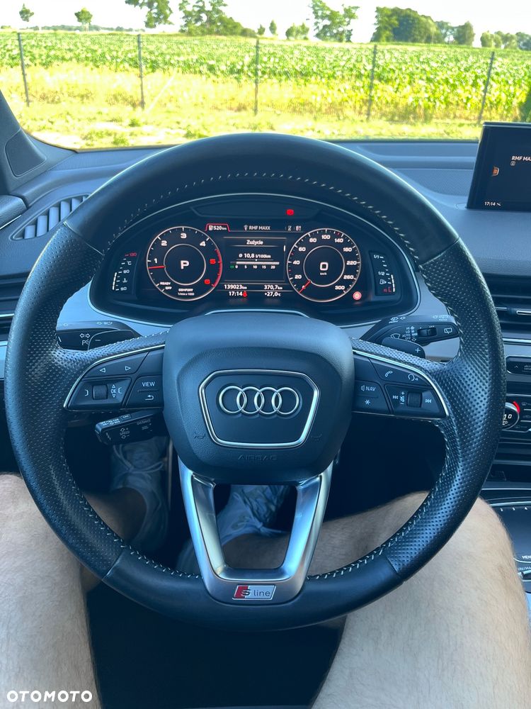 Audi Q7 - 15