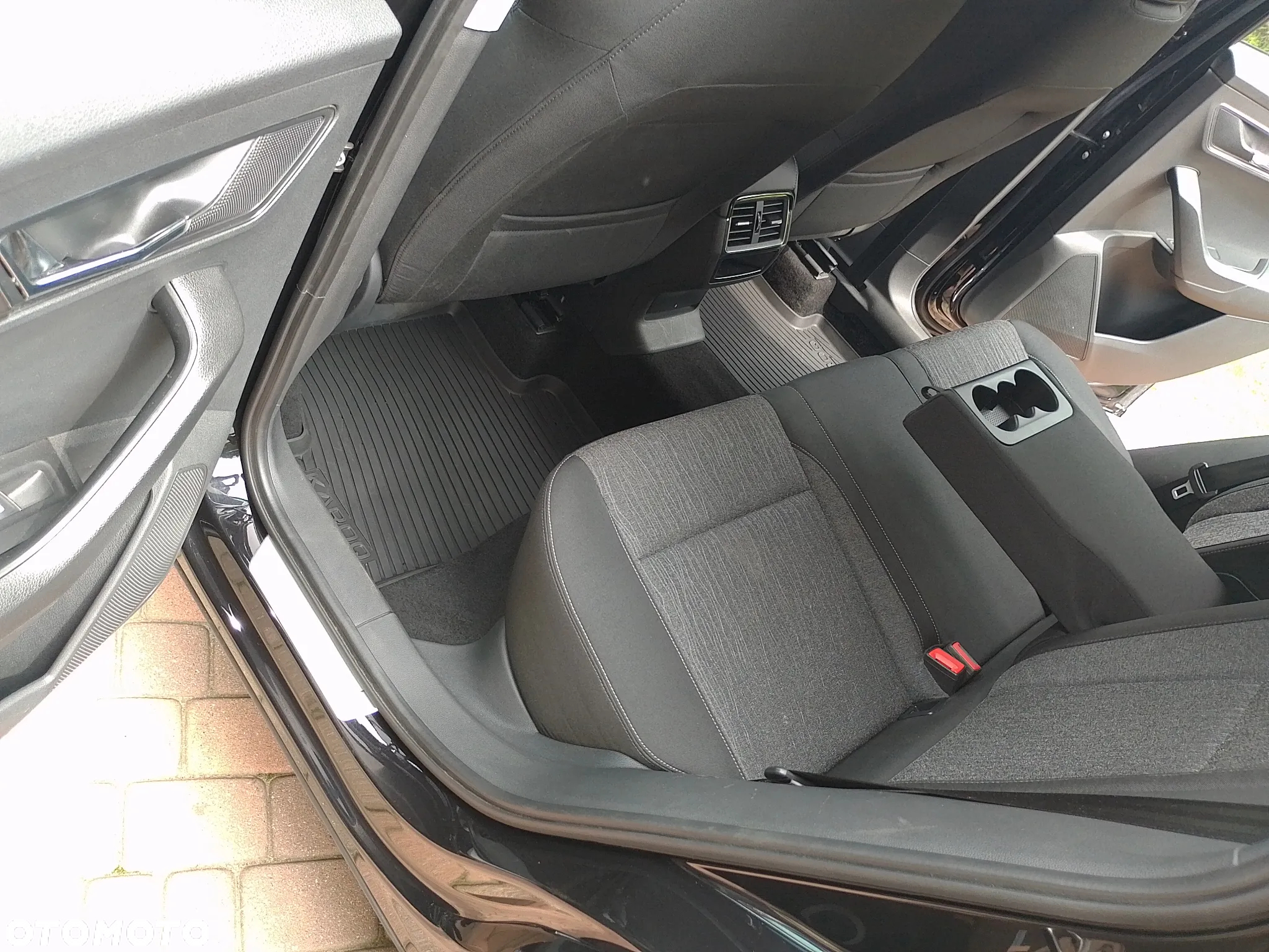 Skoda Karoq 1.5 TSI ACT 4x2 Ambition DSG - 20