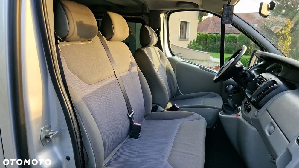 Opel Vivaro - 12