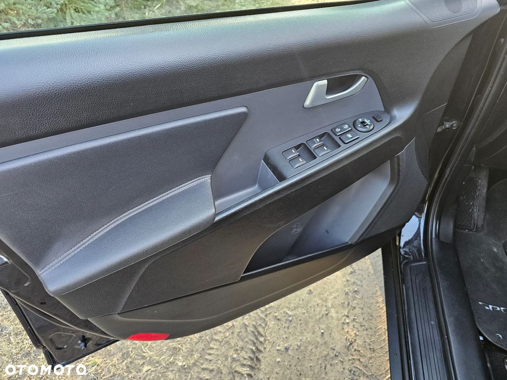 Kia Sportage 2.0 CVVT 2WD Vision - 13