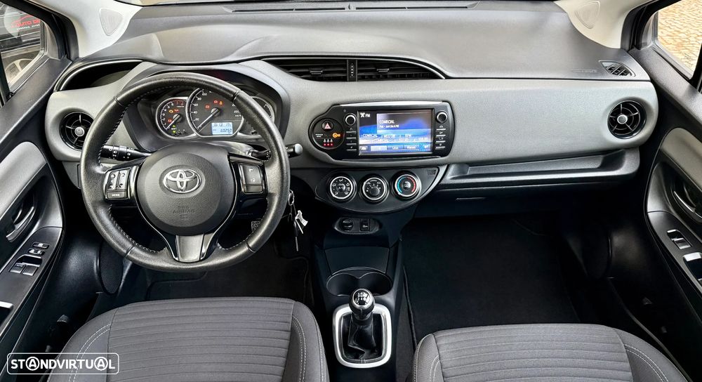 Toyota Yaris 1.0 VVT-i Exclusive - 11