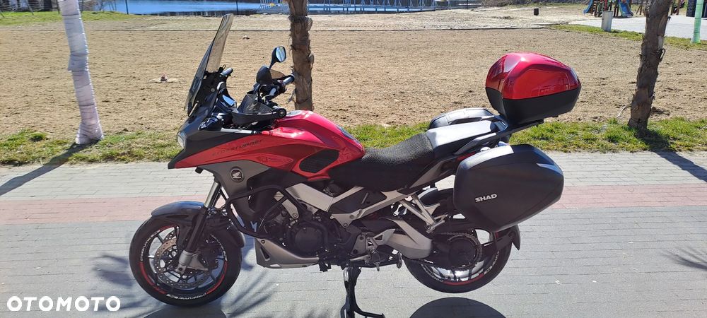 Honda VFR - 2