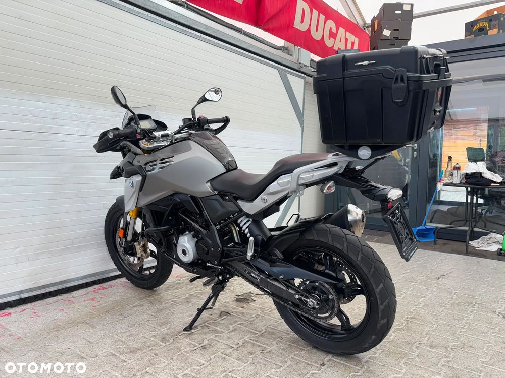 BMW G - 8