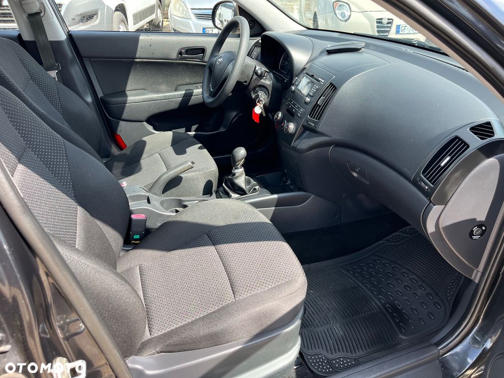 Hyundai i30 1.4 FIFA WM Edition - 10