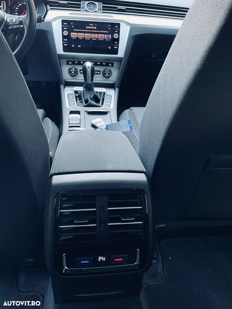 Volkswagen Passat 2.0 TDI DSG 4Motion Comfortline - 10