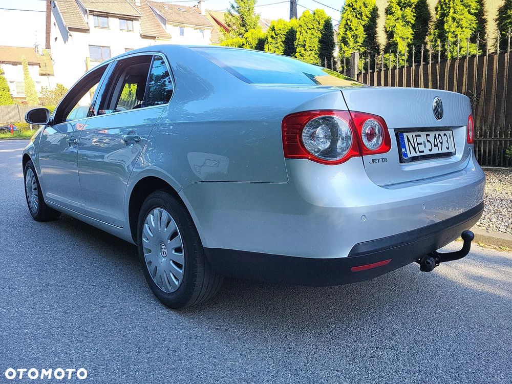 Volkswagen Jetta 1.9 TDI Comfortline - 27