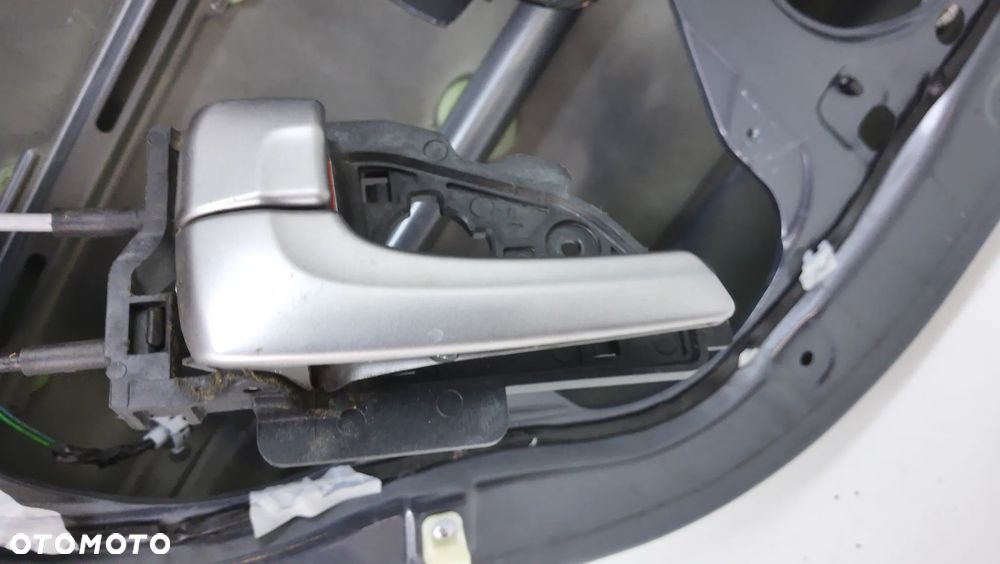 Hyundai IX35 Drzwi Tył  Lewe 5K klamka zamek - 13