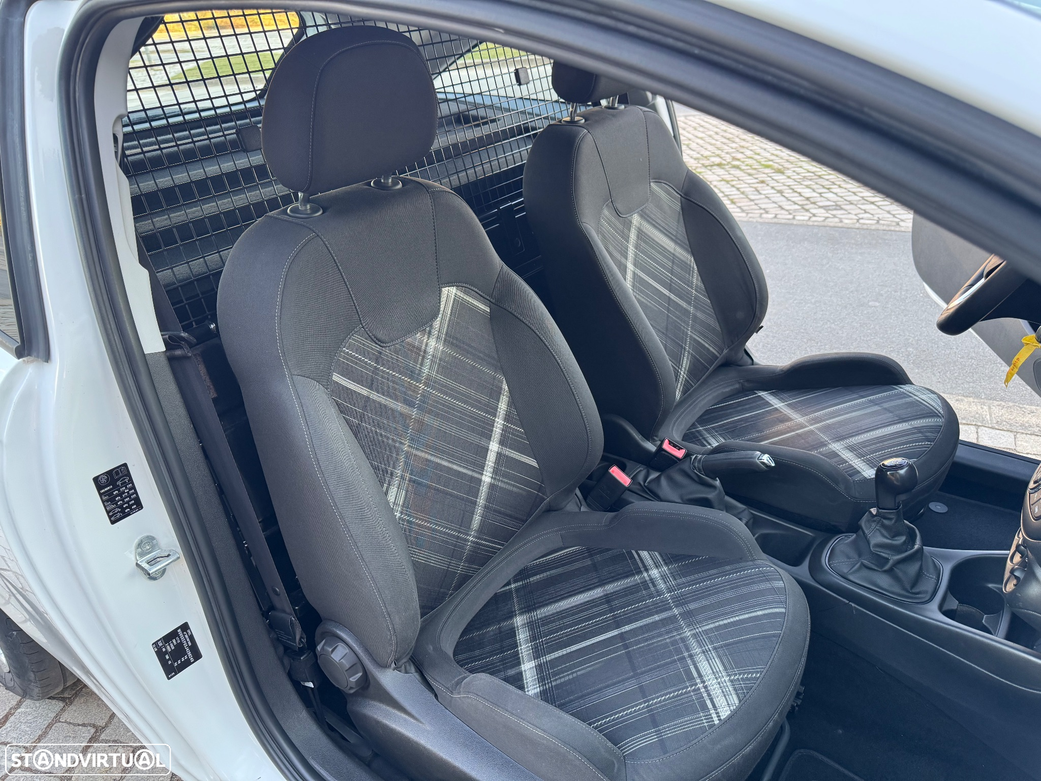 Opel Corsa - 27