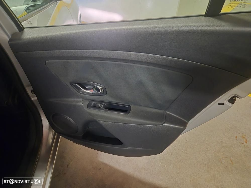 Renault Mégane Sport Tourer ENERGY dCi 110 Start & Stopp LIMITED - 35