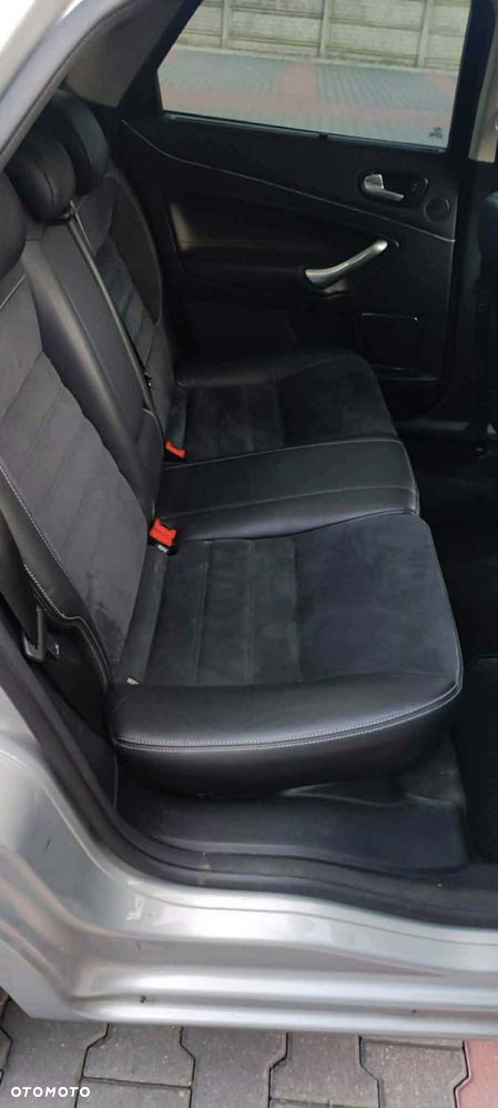 Ford Mondeo 1.8 TDCi Gold X - 11