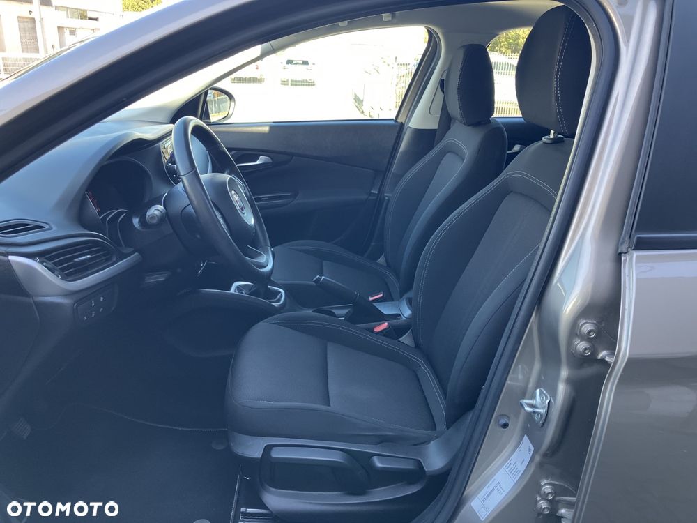 Fiat Tipo 1.4 16v Easy - 12