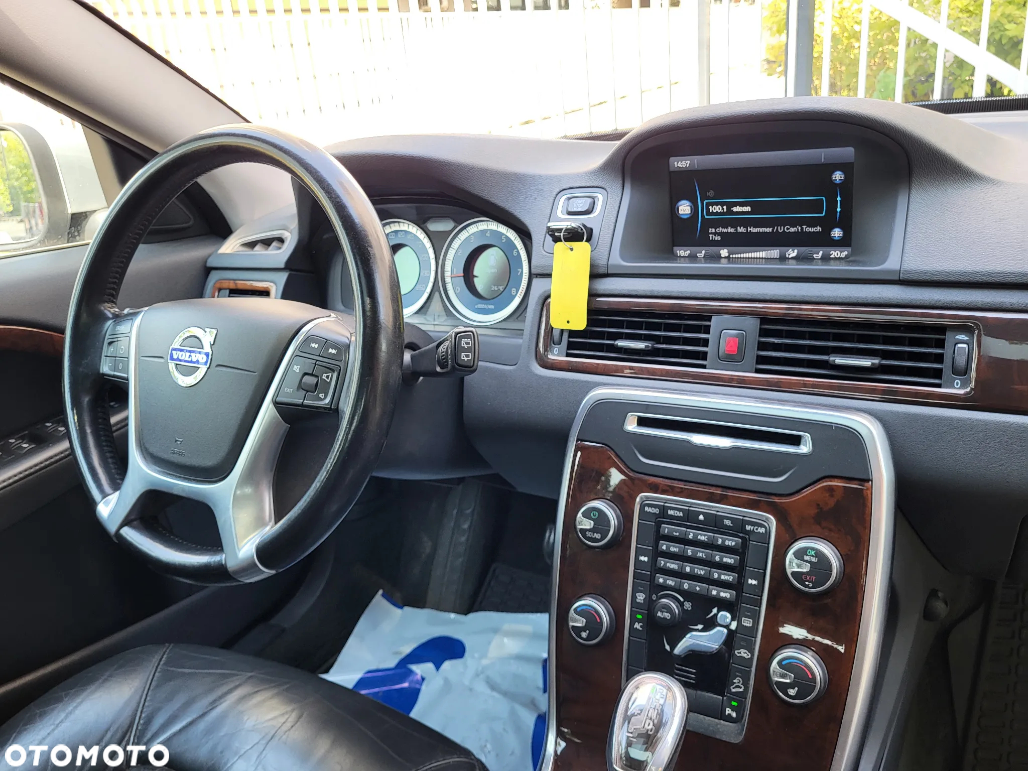 Volvo XC 70 T6 AWD Momentum - 9