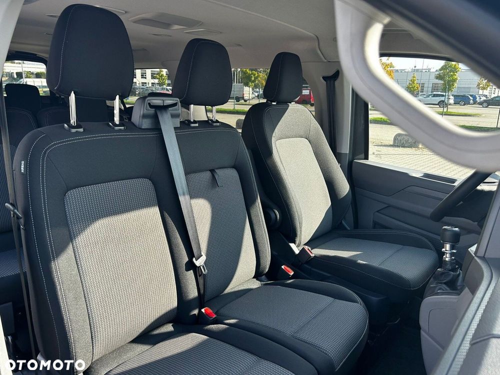 Volkswagen Caravelle Caravelle silnik: 2,0 l TDI 150 KM / skrzynia biegów: 6-biegowa manualna rozstaw osi: 3500 mm - 24
