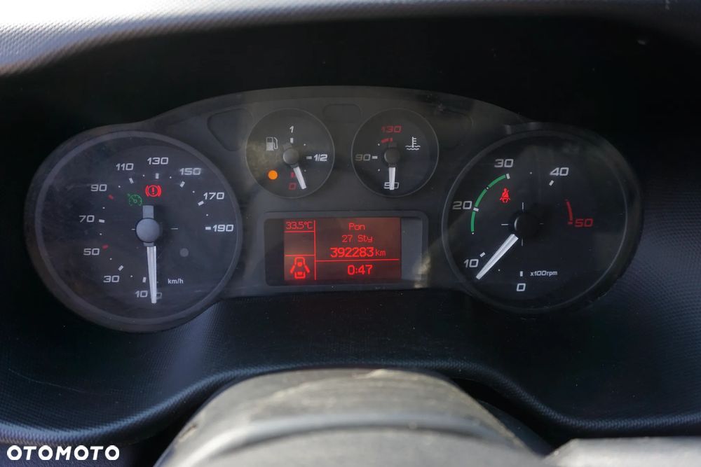 Iveco 350S15 - 14