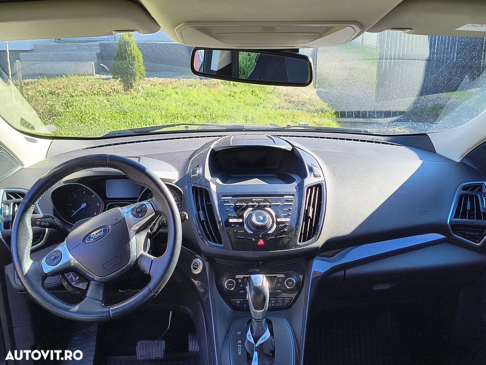 Ford Kuga 2.0 TDCi Powershift 4WD Trend - 2