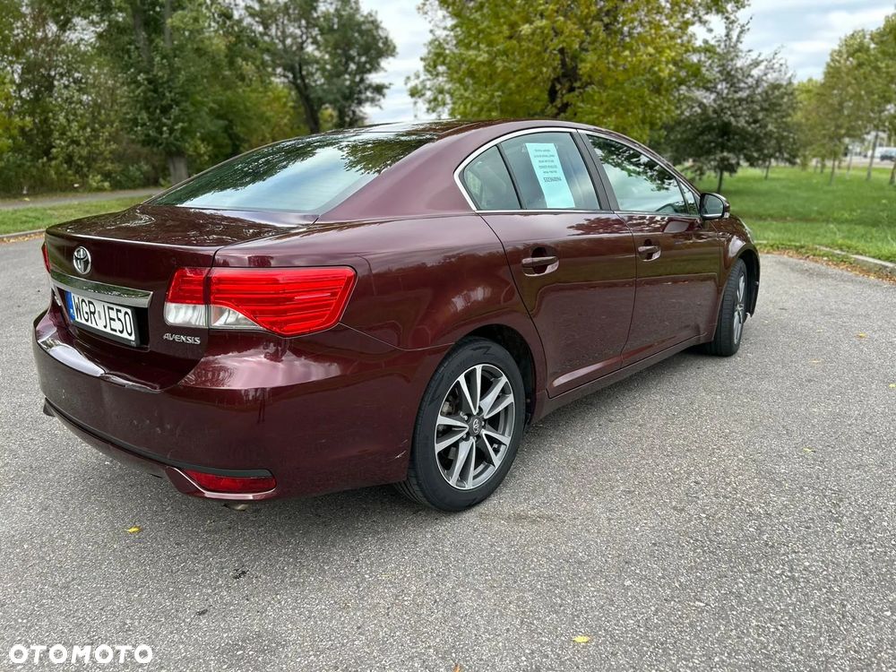 Toyota Avensis 2.0 D-4D Premium - 7